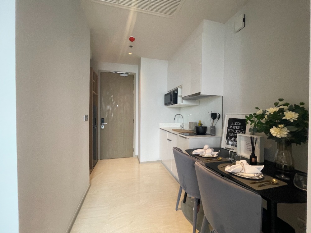 Ashton Silom 1 bedroom with Gucci collection, fully furnished ready to move in high floor only 8.46 MB