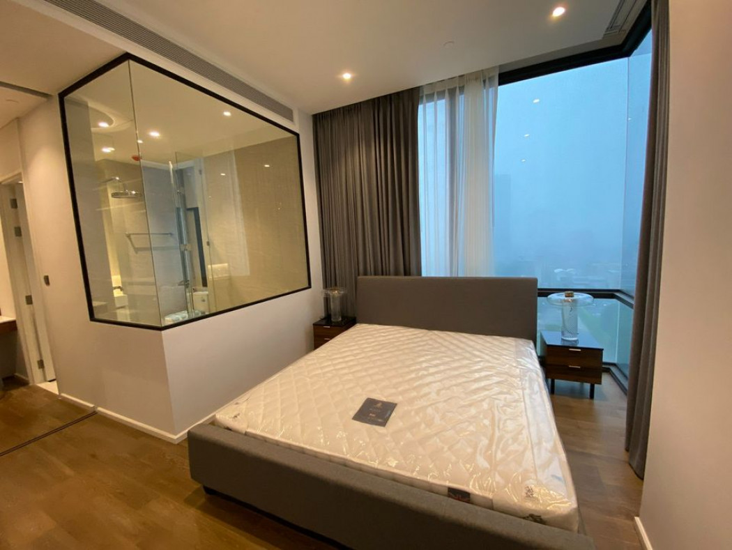 ให้เช่า คอนโด 2 ห้องนอน MUNIQ Langsuan 95 ตรม. คอนโด Super Luxury วิวสวนลุม